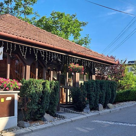 Penzion Motylek Vřesina Exteriör bild